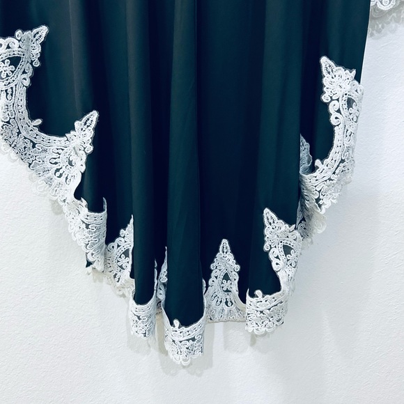 Elegant Black Shirt Dress for Woman's with White Lace Trim - Picture 6 of 9